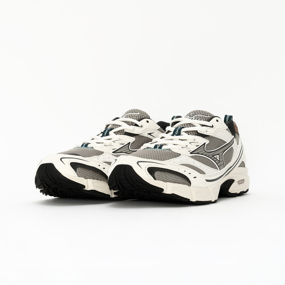 mizuno casual